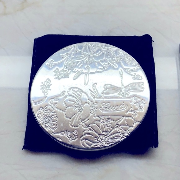 💥NIB Silver Gucci Flora Garden Double Sided Magnifying Mirror Promotional Item. - Picture 6 of 7